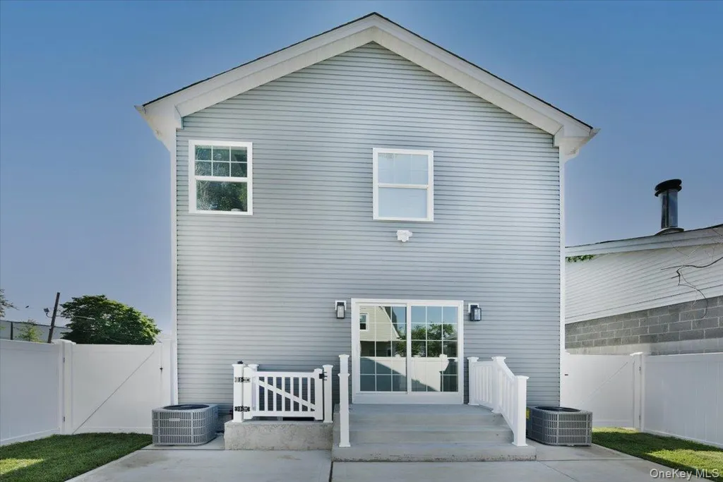 44 Bell Street Valley Stream NY 11580