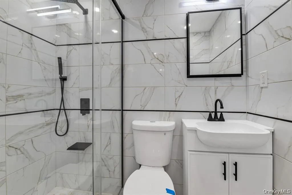 8222 Avenue J Brooklyn NY 11236