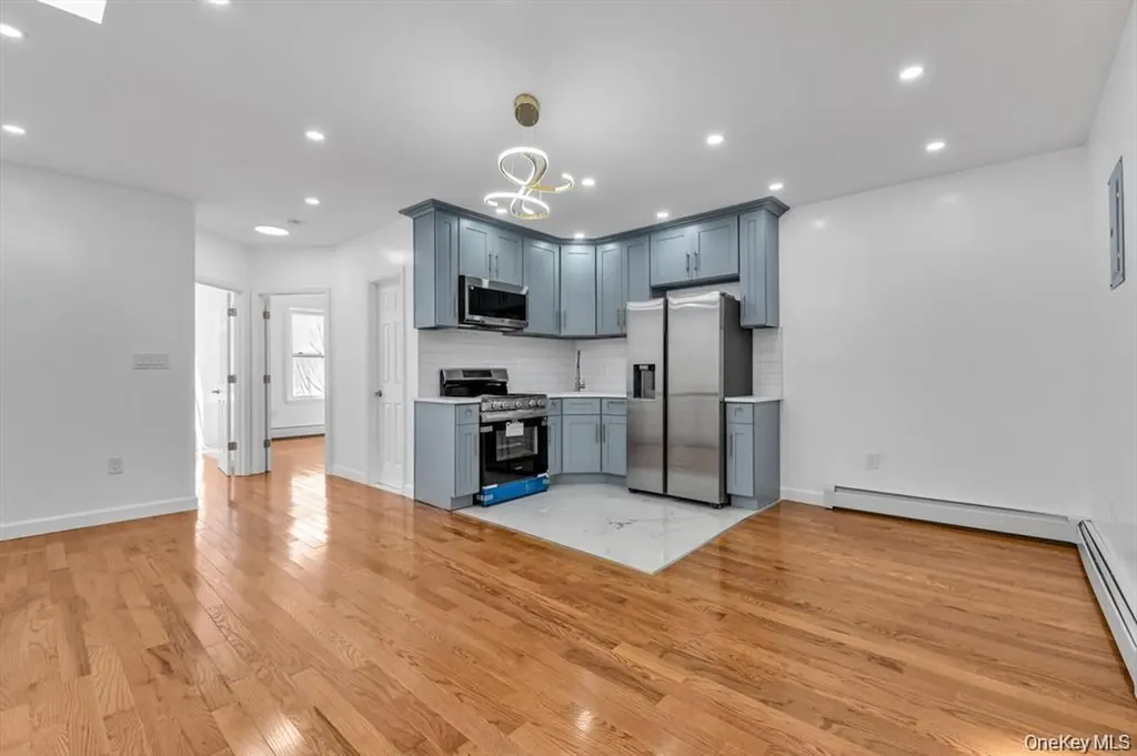 8222 Avenue J Brooklyn NY 11236