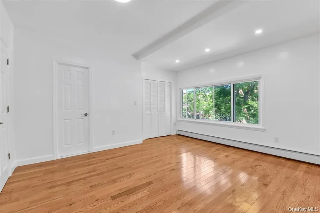 8222 Avenue J Brooklyn NY 11236