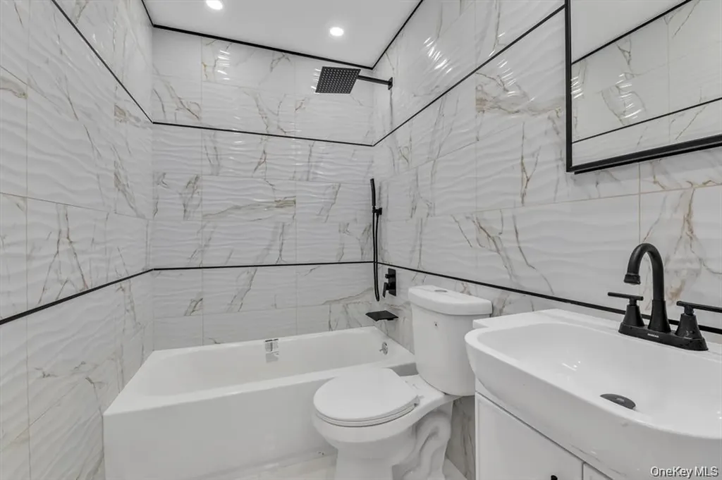 8222 Avenue J Brooklyn NY 11236