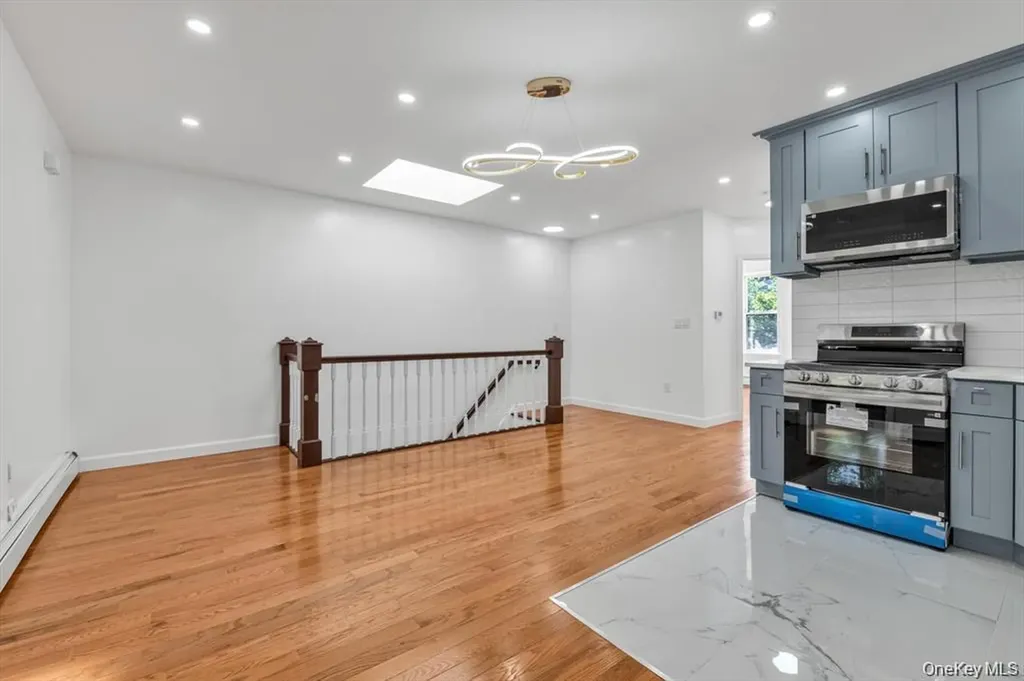 8222 Avenue J Brooklyn NY 11236