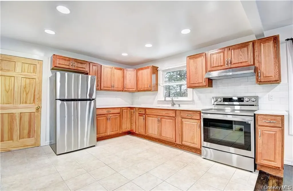 19 Lake Avenue Monroe NY 10950