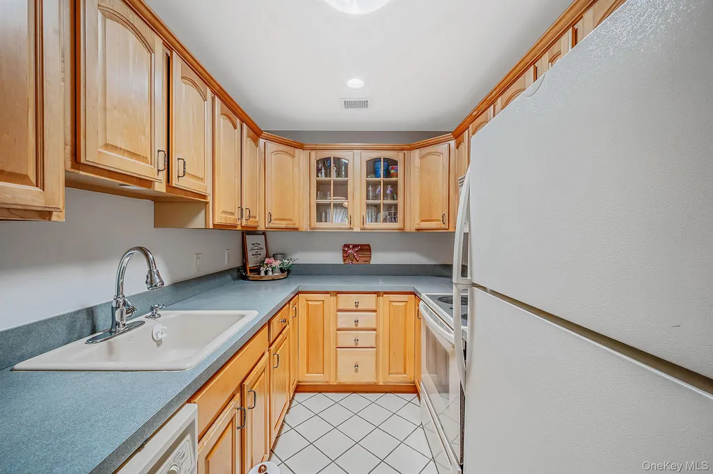 855 Skyline Drive Coram NY 11727