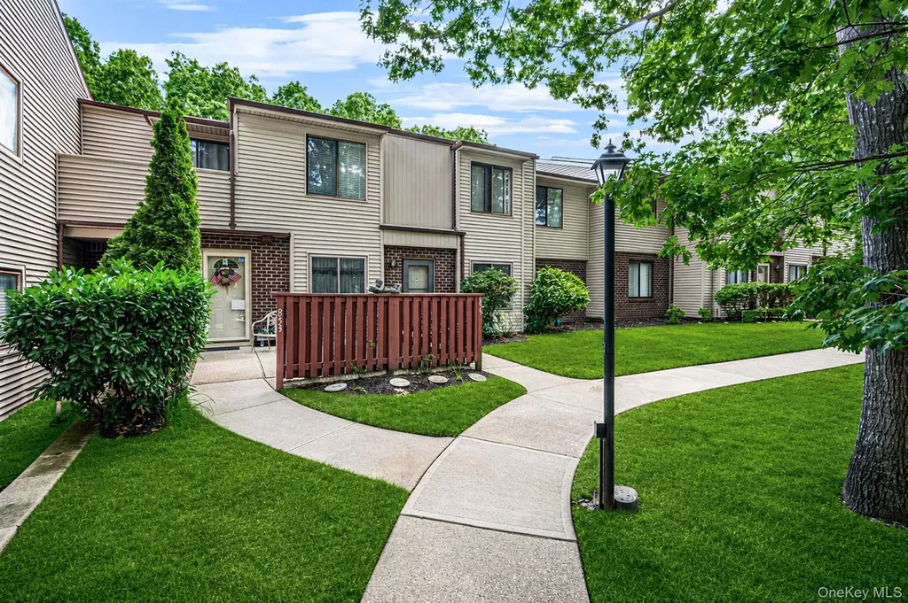 855 Skyline Drive Coram NY 11727