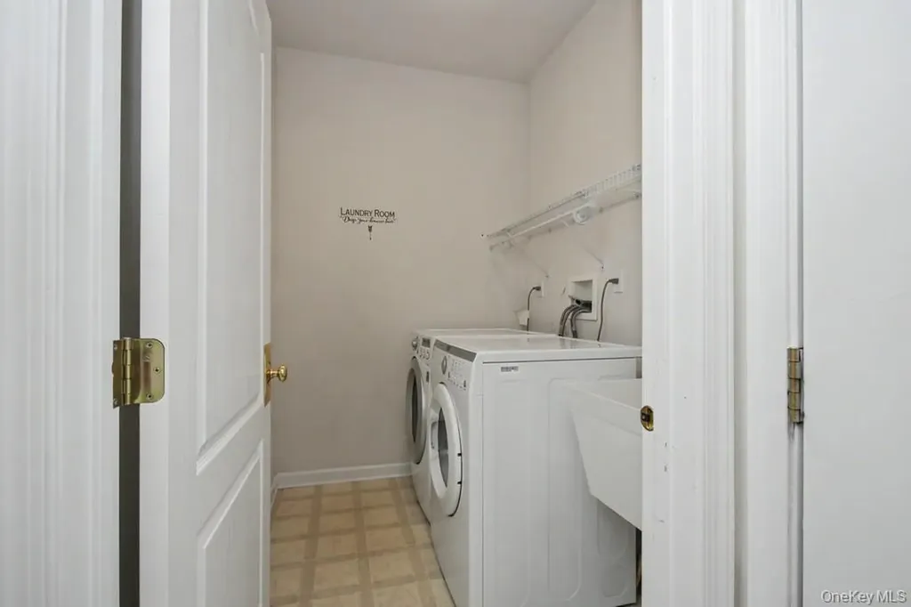 427 Vassar Place Fishkill NY 12524