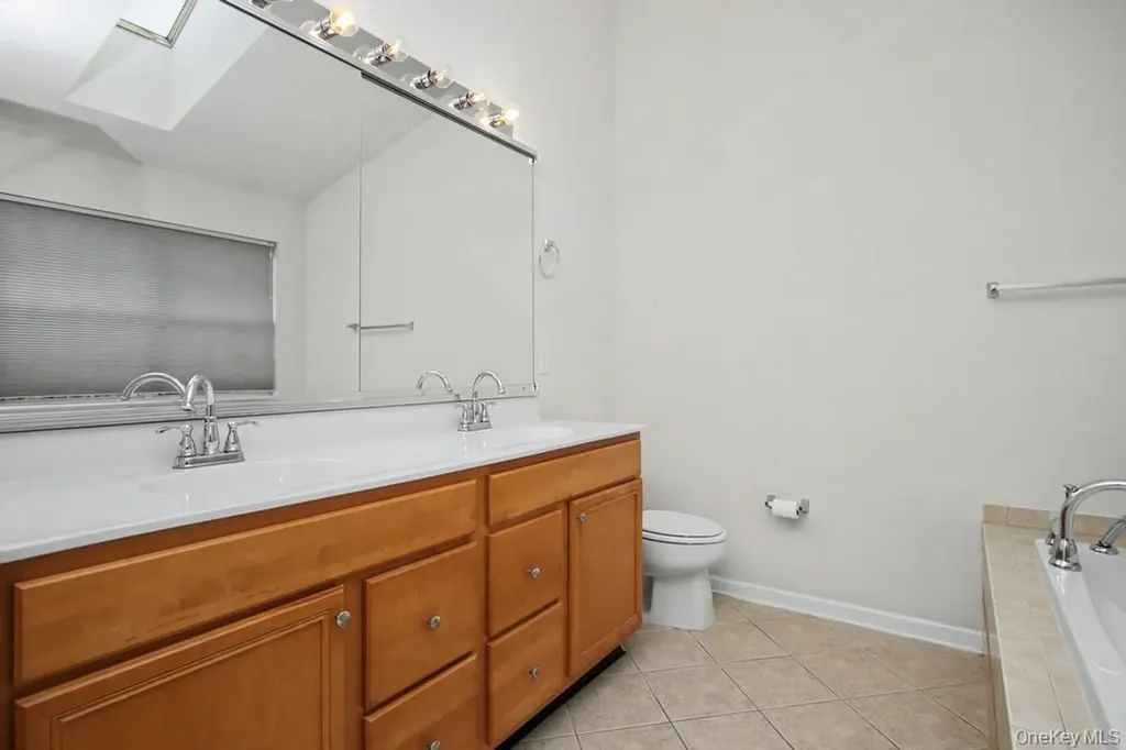 427 Vassar Place Fishkill NY 12524