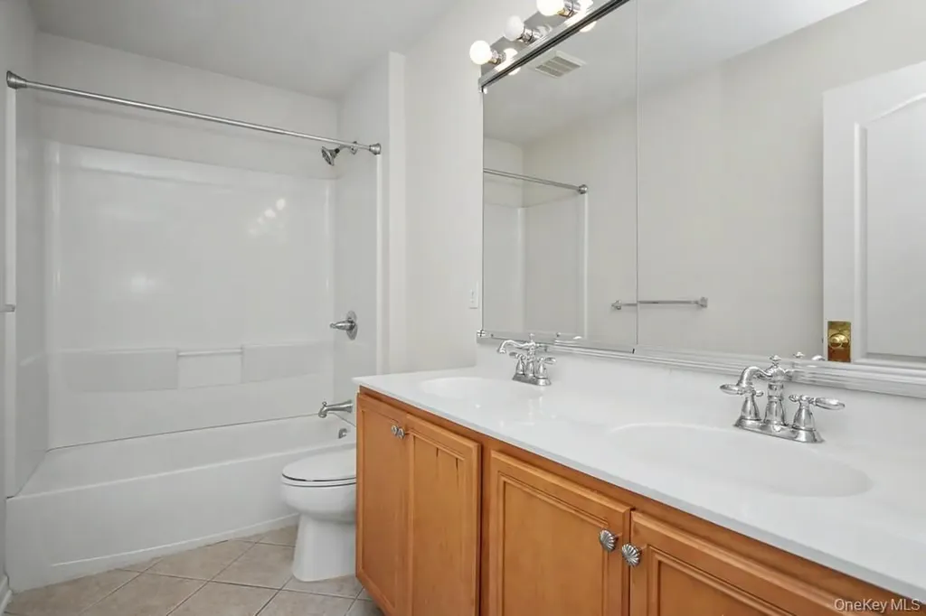 427 Vassar Place Fishkill NY 12524