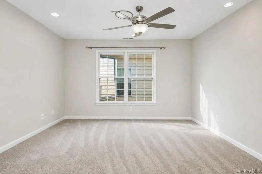 427 Vassar Place Fishkill NY 12524