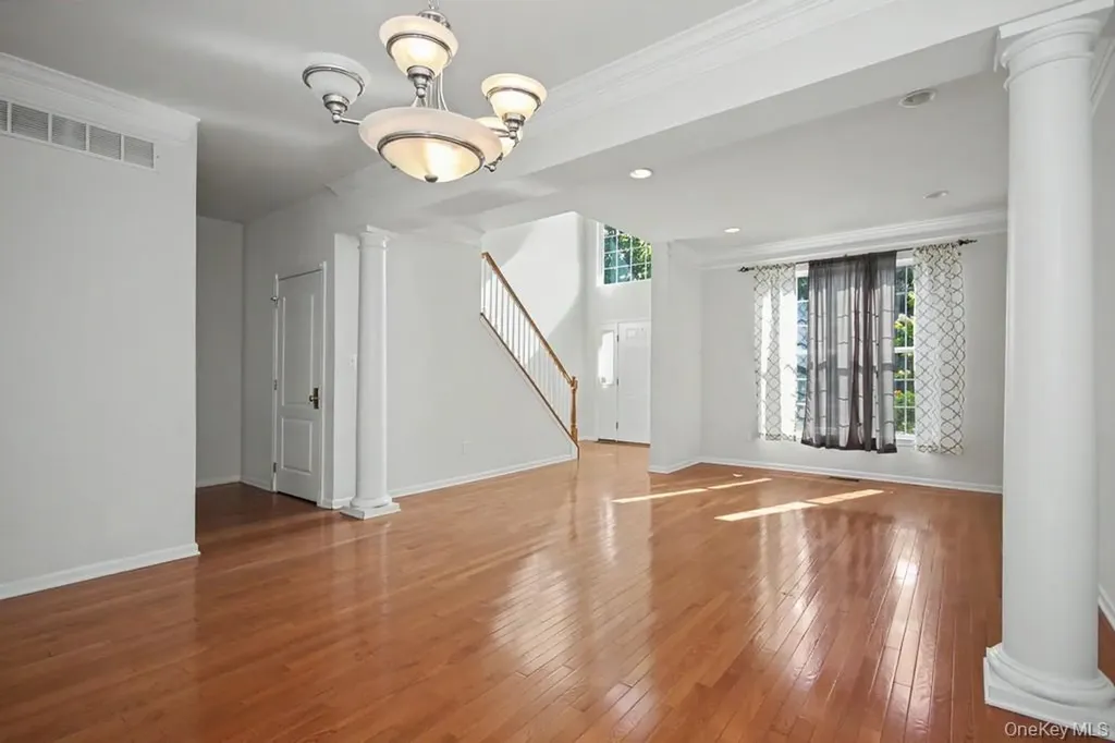 427 Vassar Place Fishkill NY 12524