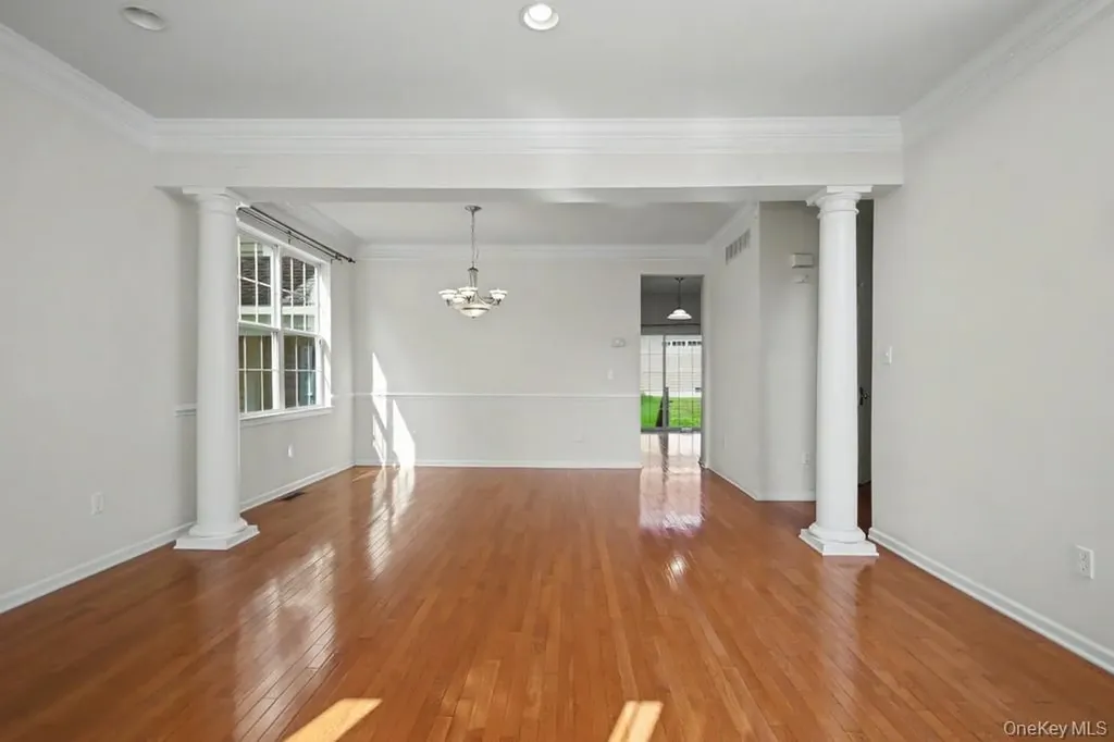 427 Vassar Place Fishkill NY 12524