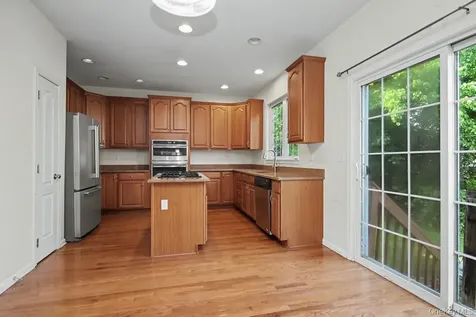 427 Vassar Place Fishkill NY 12524