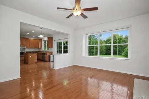 427 Vassar Place Fishkill NY 12524