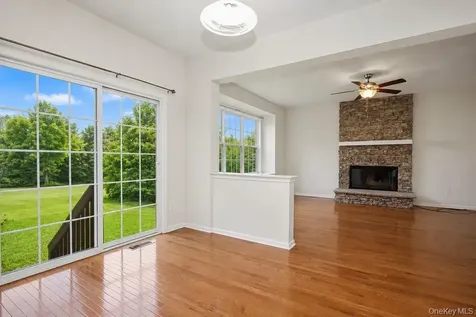 427 Vassar Place Fishkill NY 12524