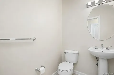 427 Vassar Place Fishkill NY 12524