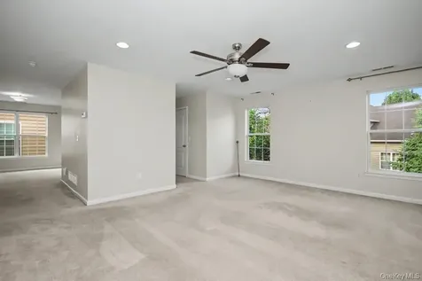 427 Vassar Place Fishkill NY 12524