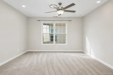 427 Vassar Place Fishkill NY 12524