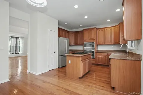 427 Vassar Place Fishkill NY 12524