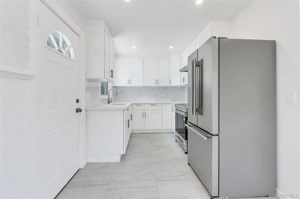 61 Herbert Circle Patchogue NY 11772