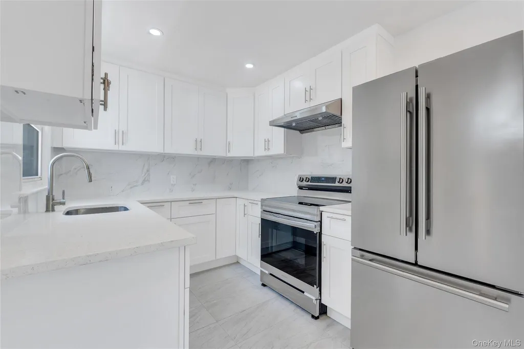 61 Herbert Circle Patchogue NY 11772