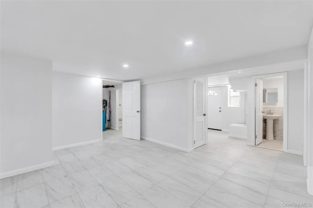 61 Herbert Circle Patchogue NY 11772