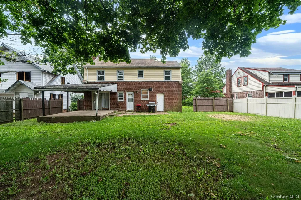 91 E Milton Street Freeport NY 11520