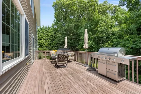 128 Apple Hill Road Brewster NY 10509