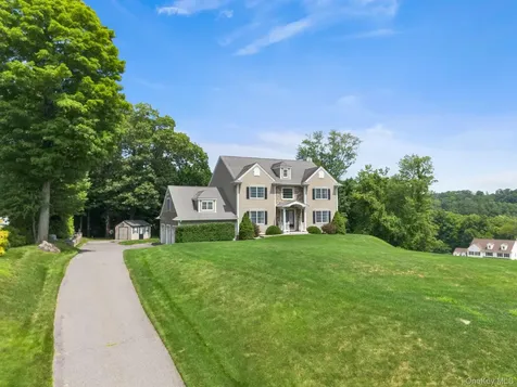 128 Apple Hill Road Brewster NY 10509