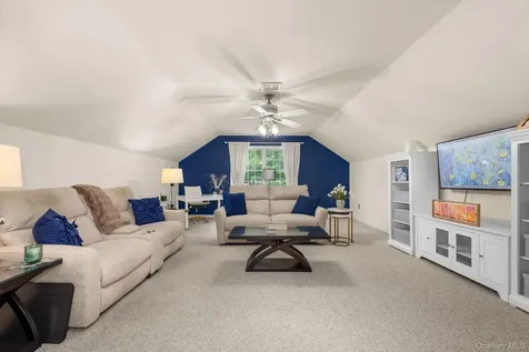 128 Apple Hill Road Brewster NY 10509