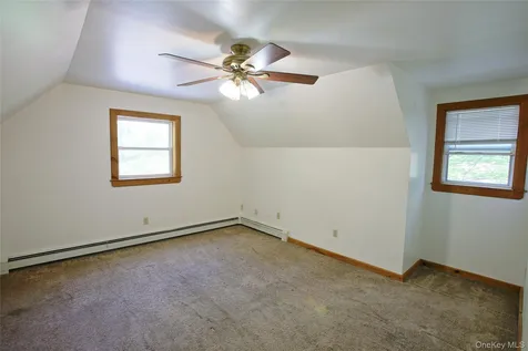 16 Elizabeth Drive Tivoli NY 12583