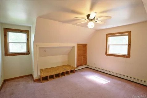 16 Elizabeth Drive Tivoli NY 12583