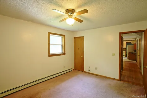 16 Elizabeth Drive Tivoli NY 12583