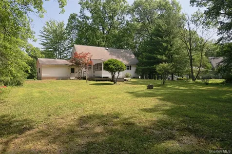 16 Elizabeth Drive Tivoli NY 12583