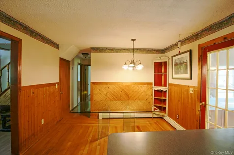 16 Elizabeth Drive Tivoli NY 12583