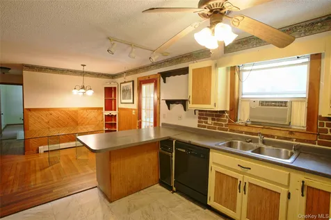 16 Elizabeth Drive Tivoli NY 12583