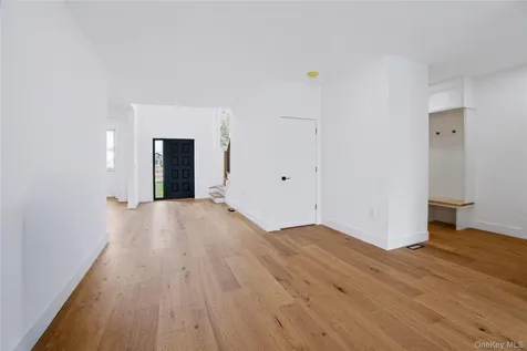 45 Glade Lane Levittown NY 11756