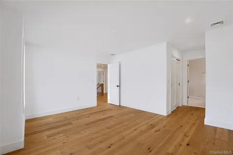 45 Glade Lane Levittown NY 11756