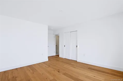 45 Glade Lane Levittown NY 11756