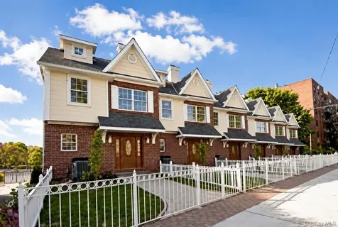 240-250 Pelham Road New Rochelle NY 10805