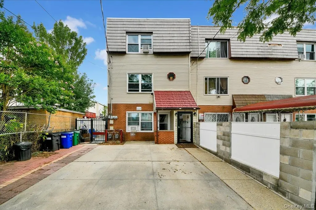 2066 Cicero Avenue Bronx NY 10473