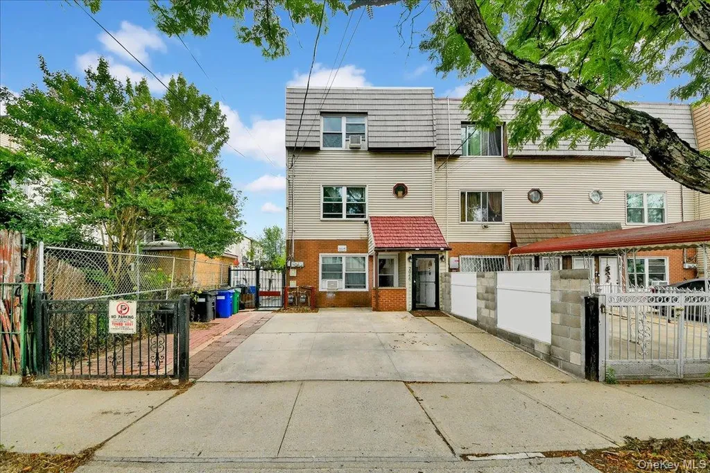 2066 Cicero Avenue Bronx NY 10473
