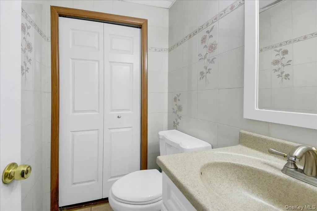 2066 Cicero Avenue Bronx NY 10473