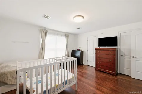 723 Carman Avenue Westbury NY 11590