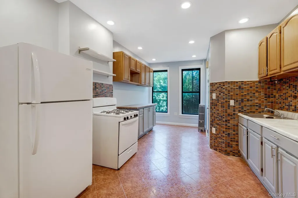 1281 Nostrand Avenue Brooklyn NY 11226