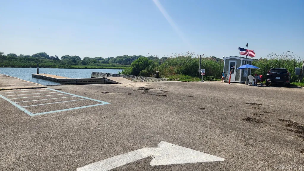 190 Pine Neck Avenue East Patchogue NY 11772