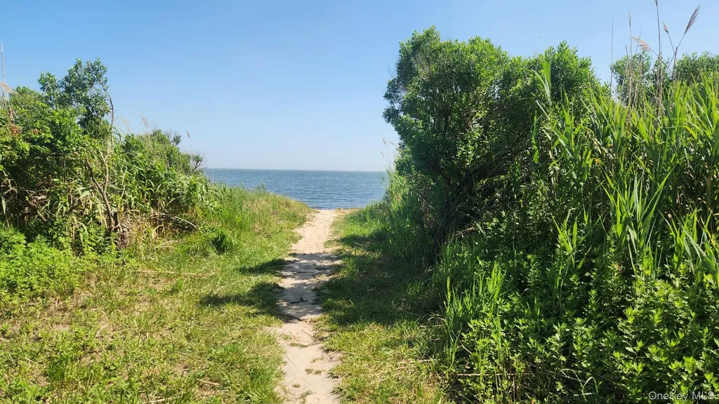 190 Pine Neck Avenue East Patchogue NY 11772