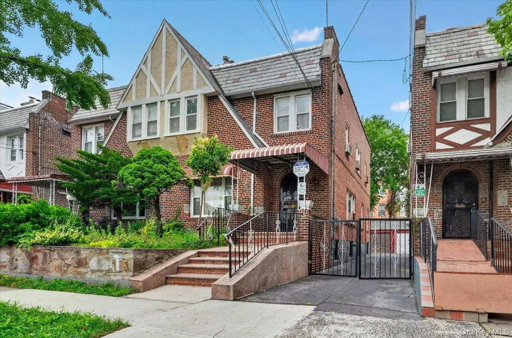 3236 Fish Avenue Bronx NY 10469