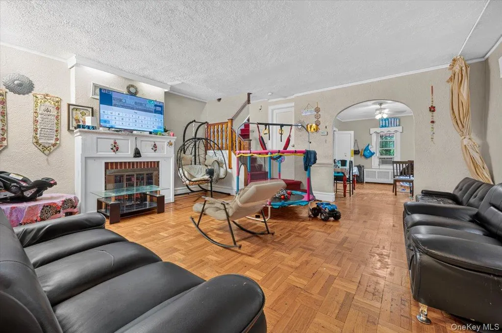 3236 Fish Avenue Bronx NY 10469