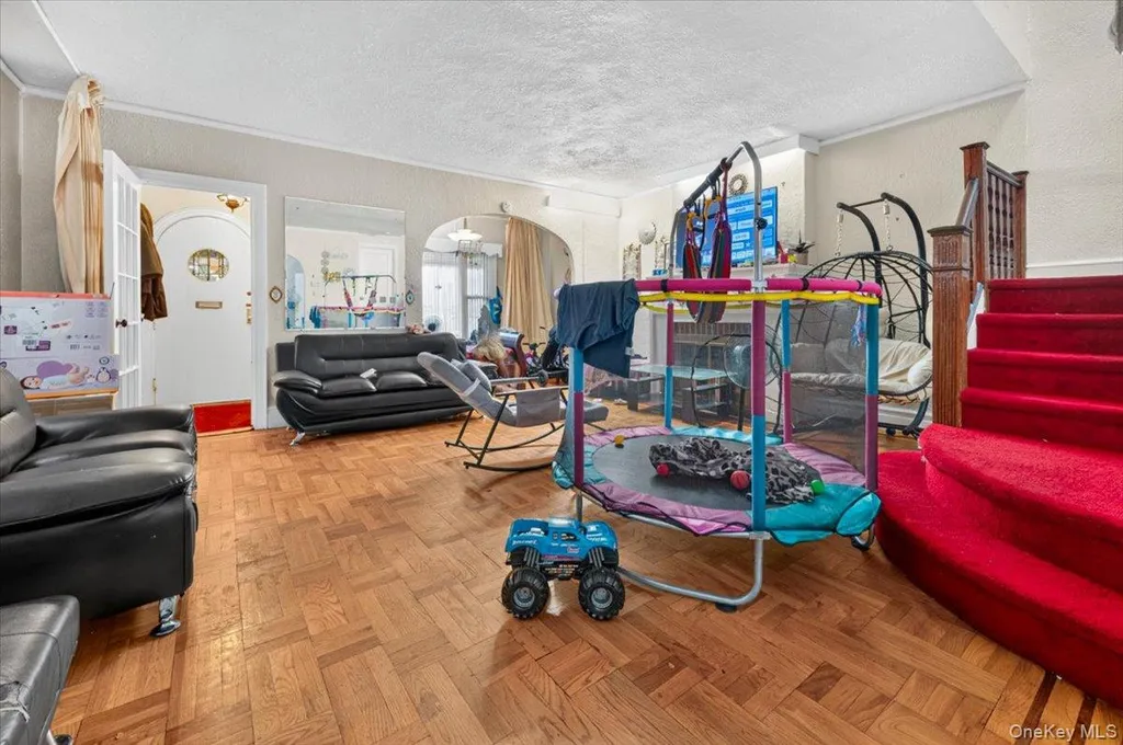 3236 Fish Avenue Bronx NY 10469