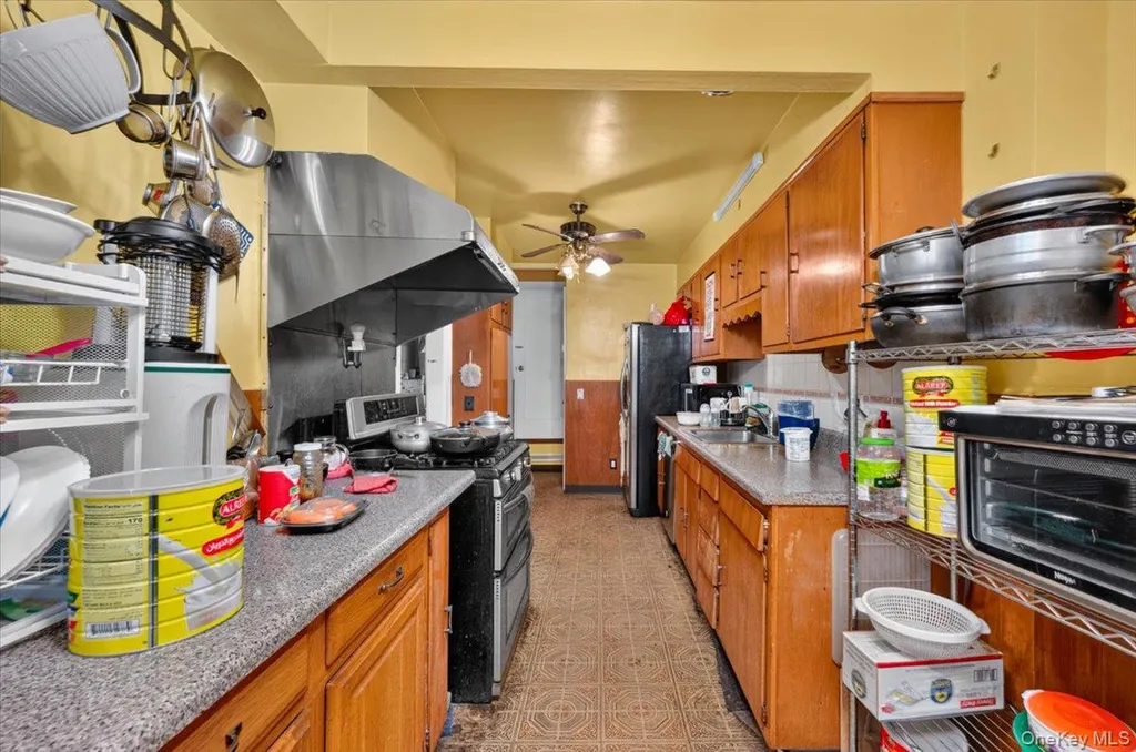 3236 Fish Avenue Bronx NY 10469